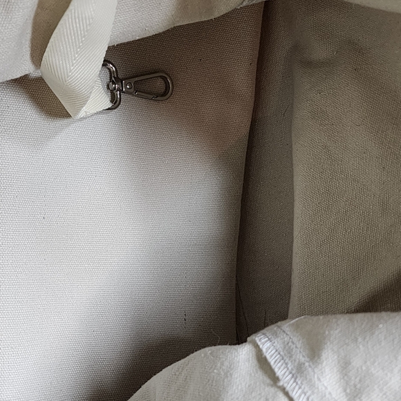 Gently Used Dog Carrier Bag - Picture 2 of 6